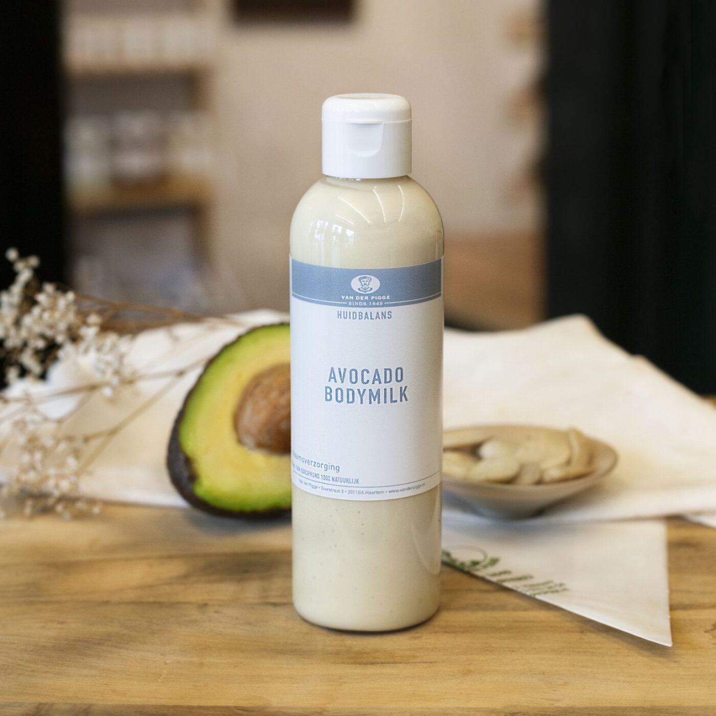 flacon Avocado Bodymilk Van der Pigge